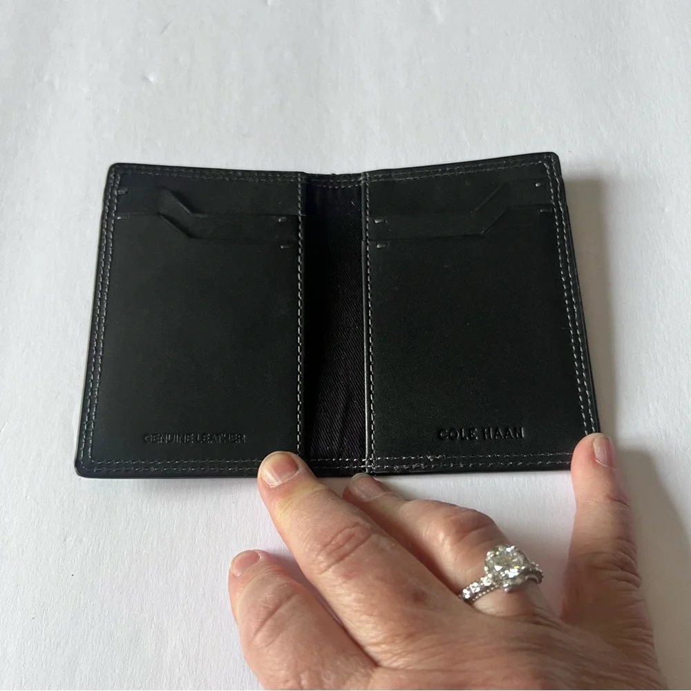 COLE HAAN LEATHER CARD WALLET BLACK NWOT